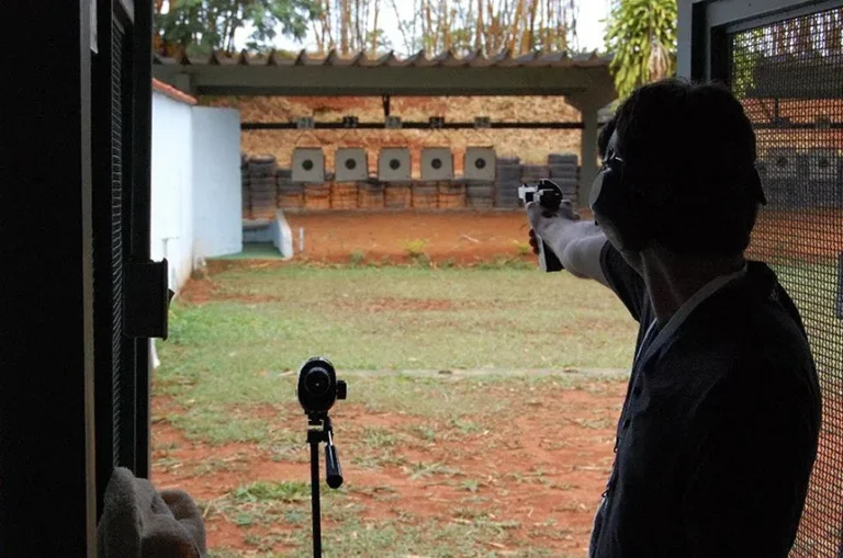 A habitualidade dos CACs (Caçadores, Atiradores e Colecionadores) começa ser contada a partir de dezembro de 2023, segundo portaria da Polícia Federal