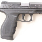 A pistola 24/7, fabricada pela Taurus; modelo foi acusado de apresentar problemas