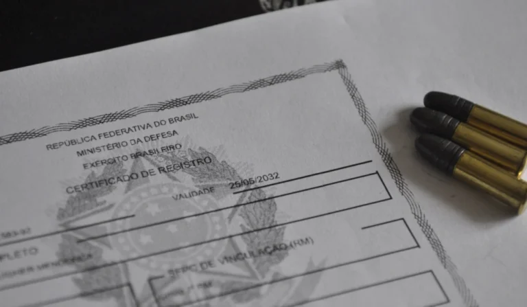 A Polícia Federal manteve a validade de 10 anos dos CRs