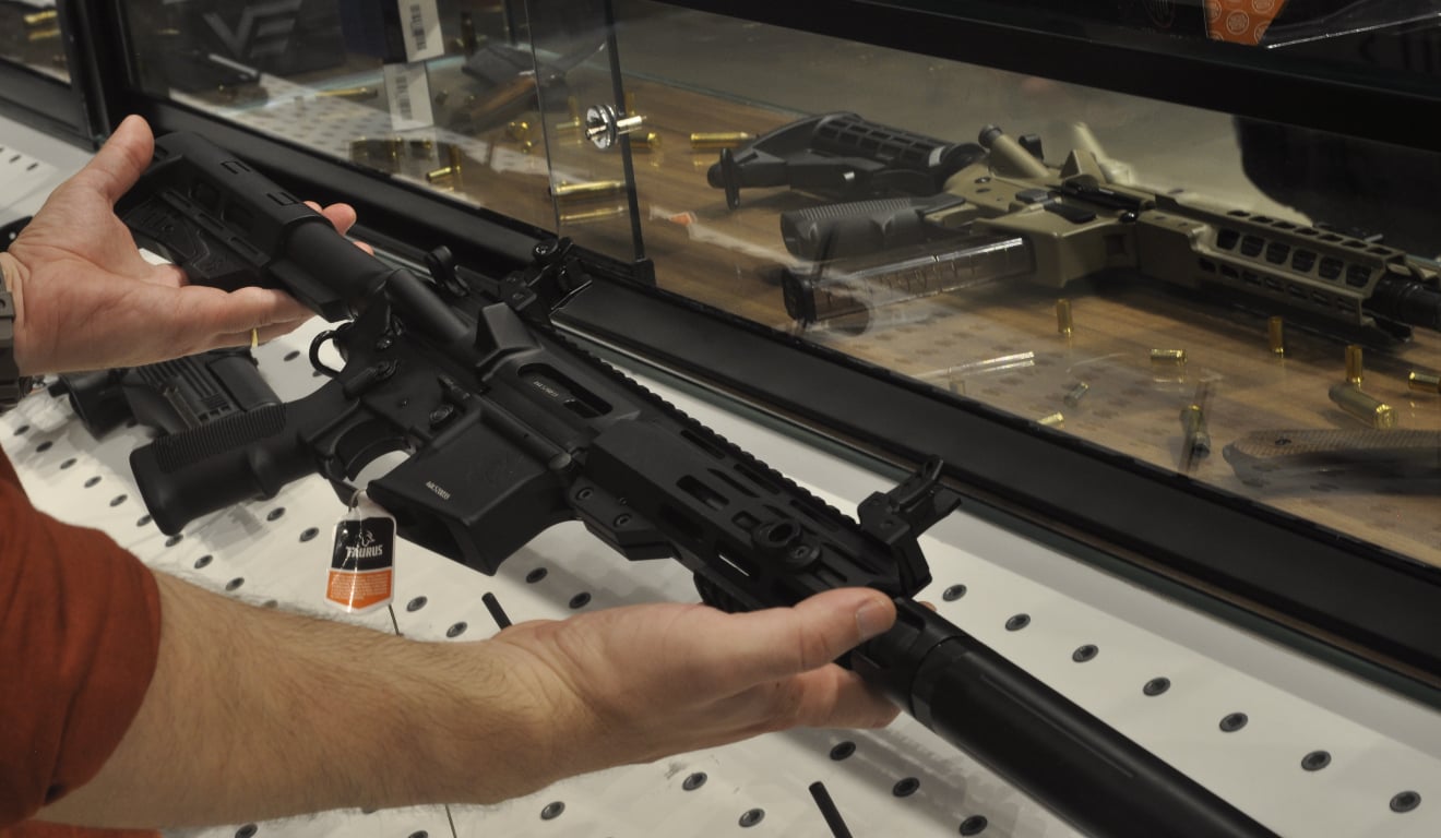 TCU diz que licitação de fuzis Sig Sauer tem irregularidades